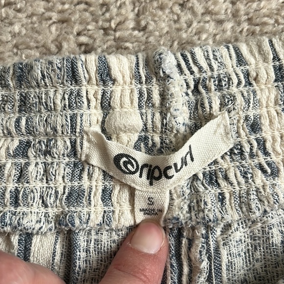 NEVER WORN🔥 Ripcurl shorts - Picture 4 of 4
